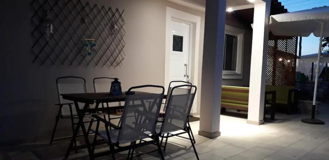Domenica Apts I لاغاناس الغرفة الصورة